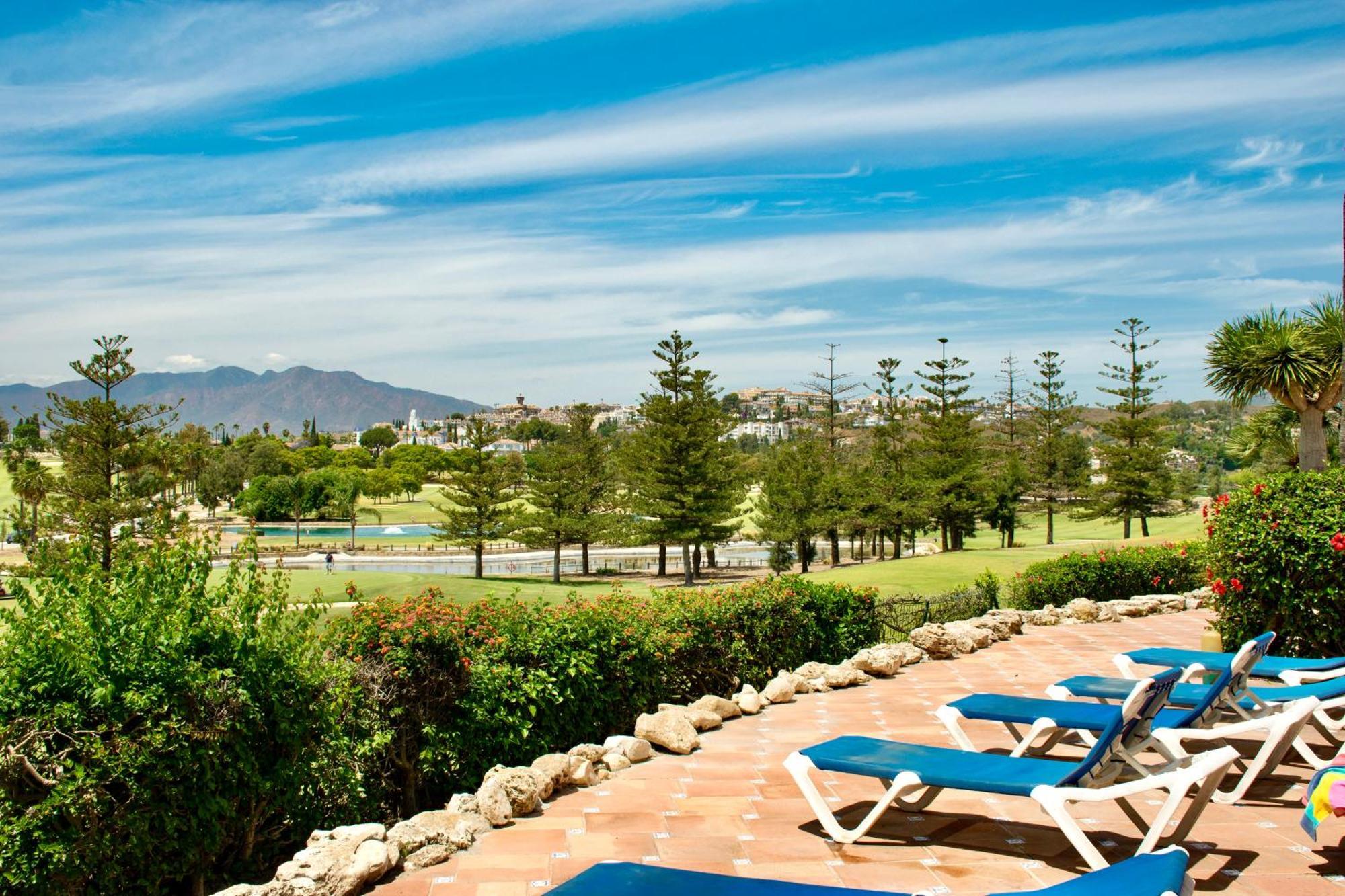 フエンヒロラLeos Mijas Golfアパートメント エクステリア 写真